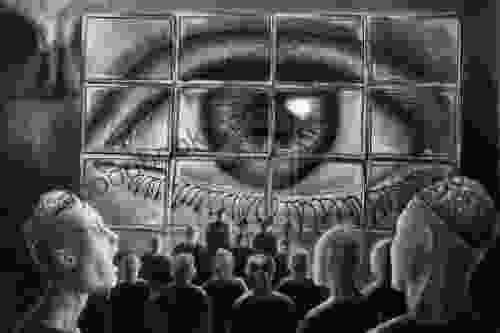 The Hypnotized American Empire (Mass Media And Social Control 1)